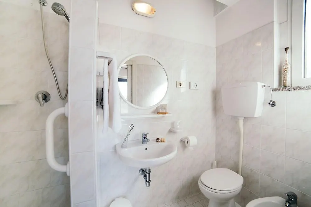 De La Ville Hotel Cattolica Nocleg ze śniadaniem