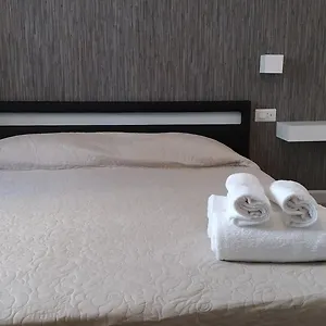 https://cconforthotels-rb-gary-house.barihotels.org